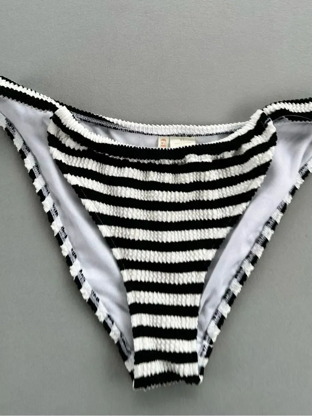 🎉5 for $45🎉 Gianni bini swim bottom bikini size XL black white
